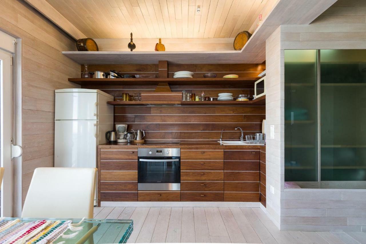 Designer'S Apartment Peraía Екстериор снимка